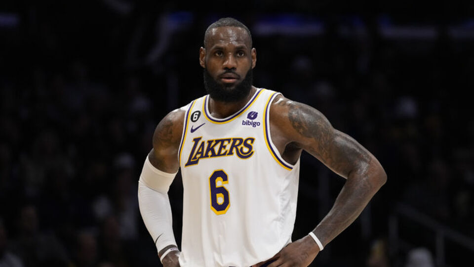 LeBron James'ten emeklilik sinyali