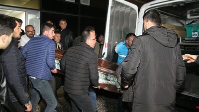 Yüzme eğitimi için girdiği havuzda boğuldu