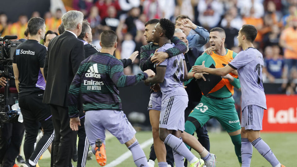 'Vinicius' cezası: 5 maç seyircisiz!