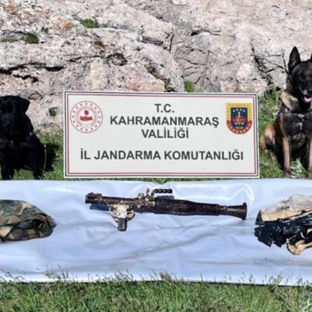 Toprağa gömülü roketatar ele geçirildi