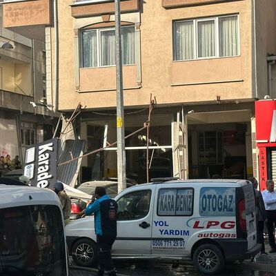 Esenler'de oto tamirhanede patlama