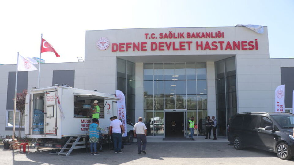 Defne Devlet Hastanesinde 2 hafta içinde ameliyatlara başlanacak