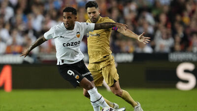 Justin Kluivert'in evi soyuldu!