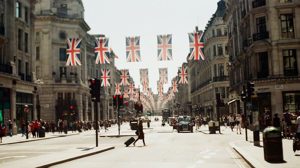 İngiltere'ye net göç rekor seviyede arttı