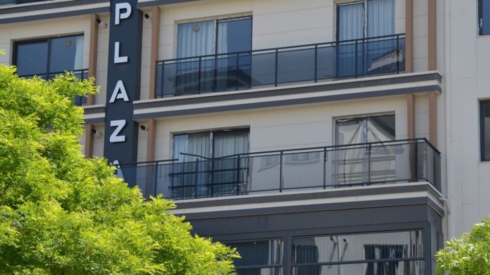 Balkondan düşen hemşirenin şüpheli ölümünde doktora gözaltı!