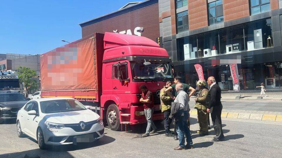 Akülü sandelyesi ilerleyen engelli kamyon kurbanı