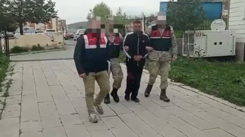 Terör örgütü öldüğünü duyurdu, canlı yakalandı