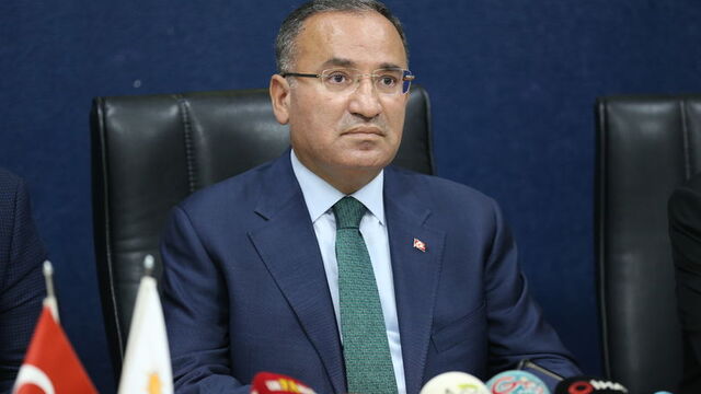 Bozdağ: Öcalan ile hiçbir görüşme yapılmadı