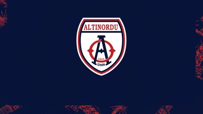 Beş genç ile sözleşme yenilendi