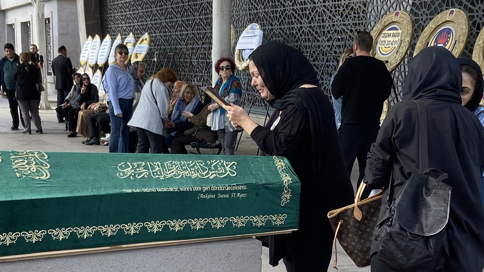 Son yolculuğuna uğurlandı