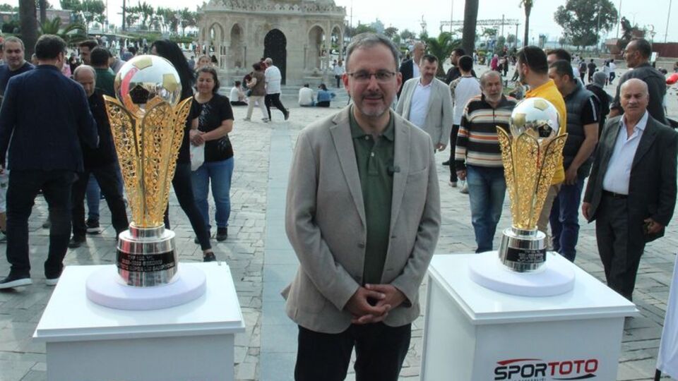 Kasapoğlu kupaları ziyaret etti