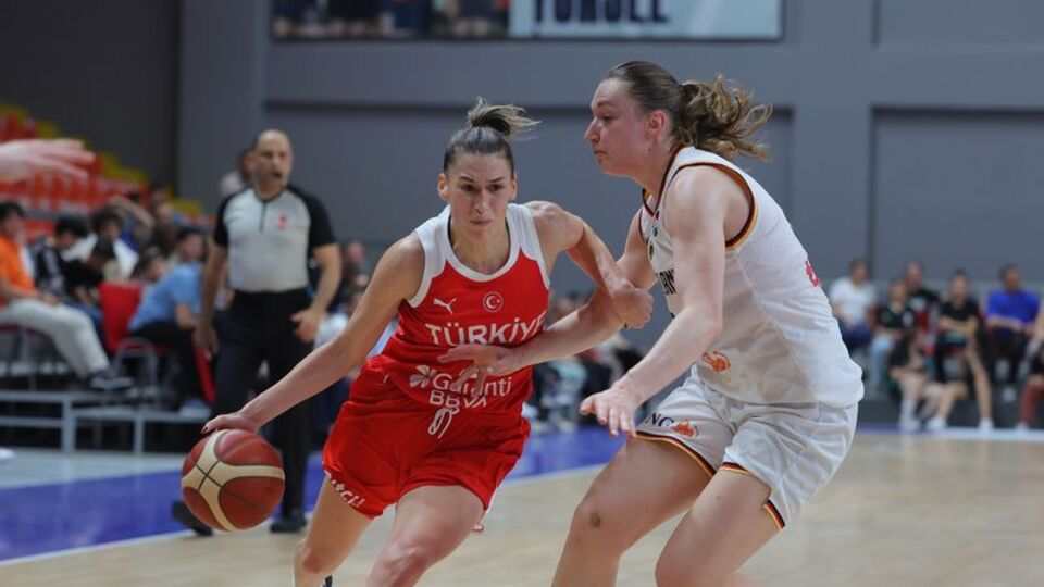 Potanın Perileri, Almanya'yı yendi