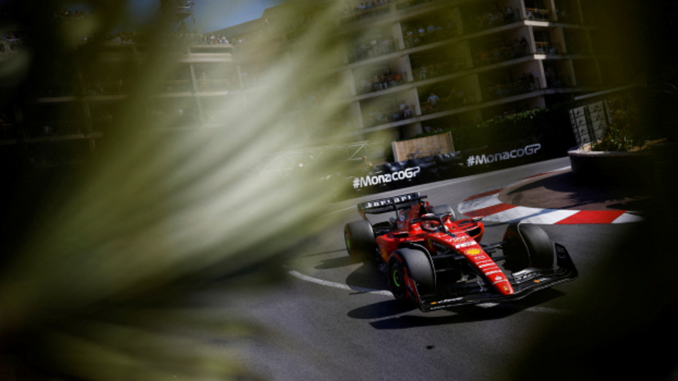 Leclerc'e üç sıra ceza