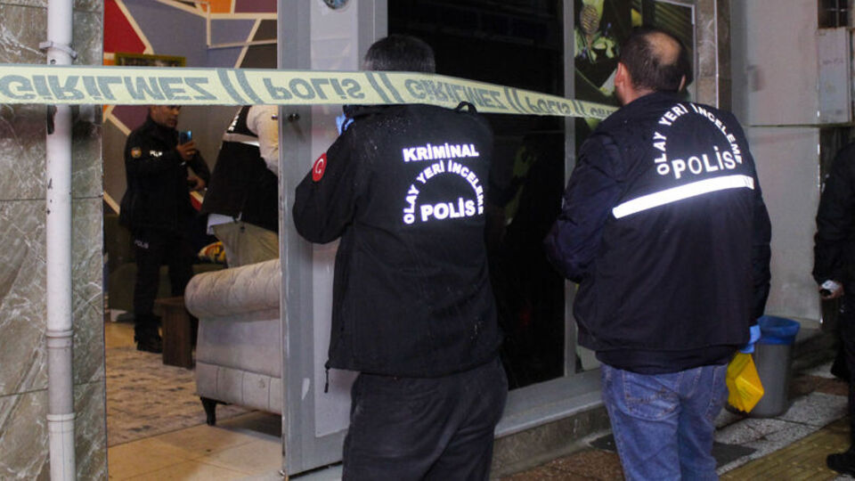 Uşak'ta silahlı bıçaklı kavga: 1 ölü, 1 yaralı