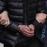 Okulda sahte müşahit kartıyla yakalandı