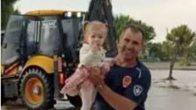 Sel sularından kurtarıldılar