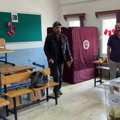 Oyuncu Nejat İşler oyunu Bodrum’da kullandı