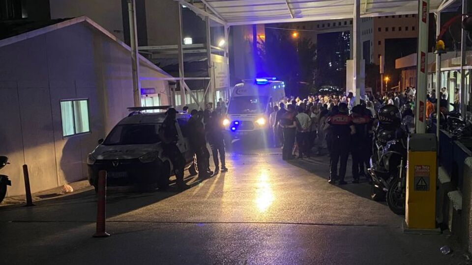 İzmir'de silahlı borç-alacak kavgası: 5 yaralı