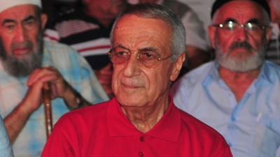 Ünlü şair hayatını kaybetti