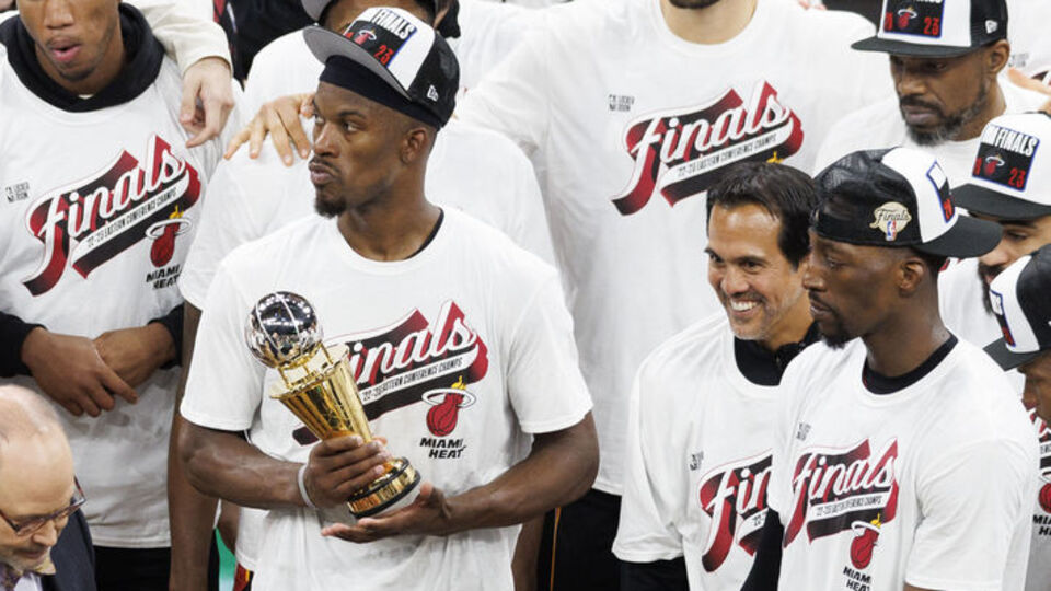 NBA'de finalin adı belli oldu!