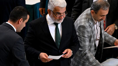 Yapıcıoğlu'ndan yemin metni açıklaması