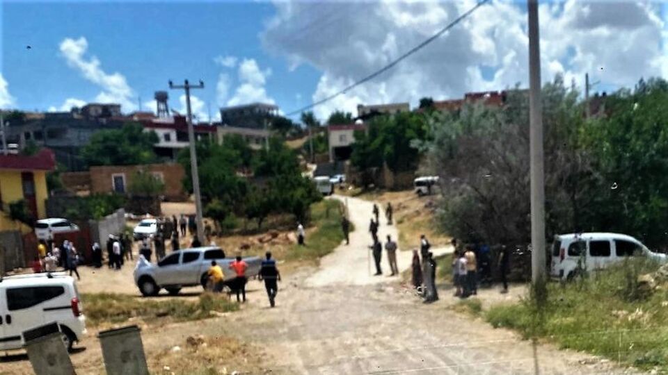 Mardin'de arazi kavgası: 1'i jandarma 14 yaralı