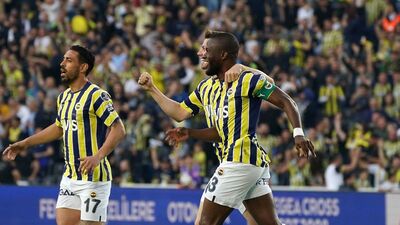 Valencia, Alex'in gol rekorunu kırdı