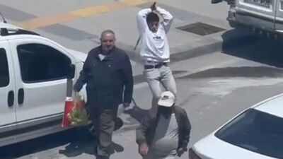 Katilin başına demir çubukla vurdu!