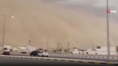 Kum fırtınasıyla hayat durma noktasına geldi!