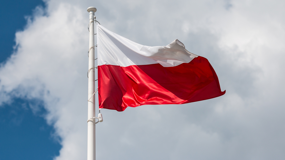 Polonya, sınırını Belarus ve Rusya'dan gelen yük trafiğine kapattı