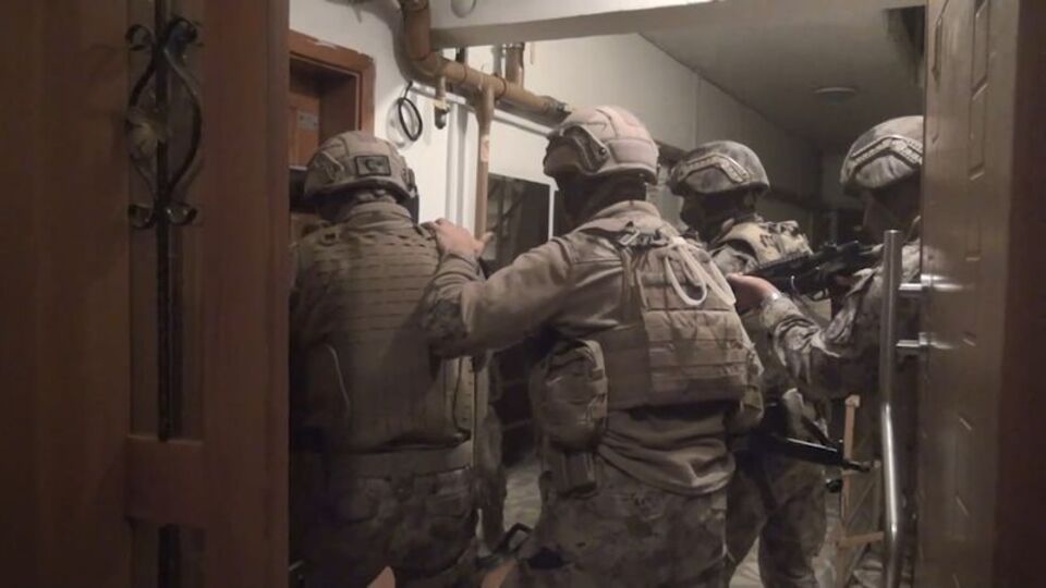 İstanbul'daki DEAŞ operasyonunda gözaltılar var!