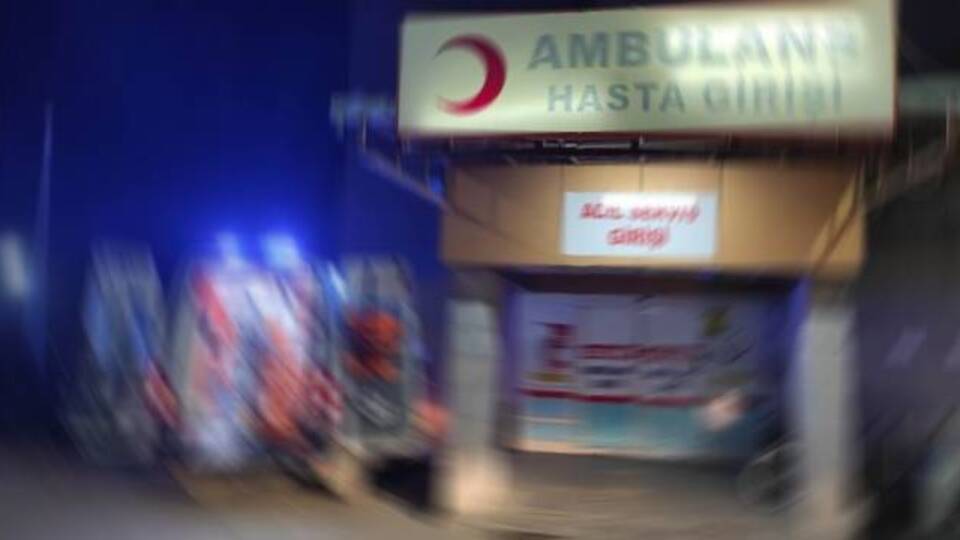 Arazi kavgasında tabancayla vuruldu