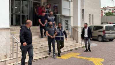 Kayseri'de aranan 10'u firari hükümlü 25 kişi yakalandı