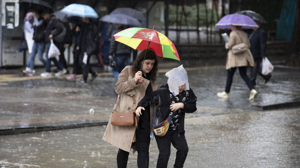 Meteoroloji'den kuvvetli yağış uyarısı!