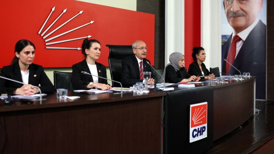 CHP PM'de 'Kurultay takvimi başlasın' kararı