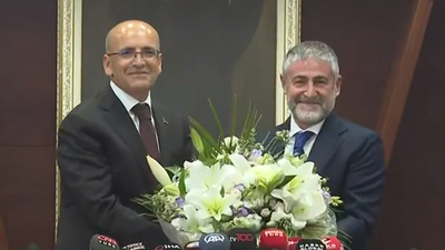 Bakan Şimşek: Rasyonel bir zemine dönme dışında bir seçenek kalmamıştır