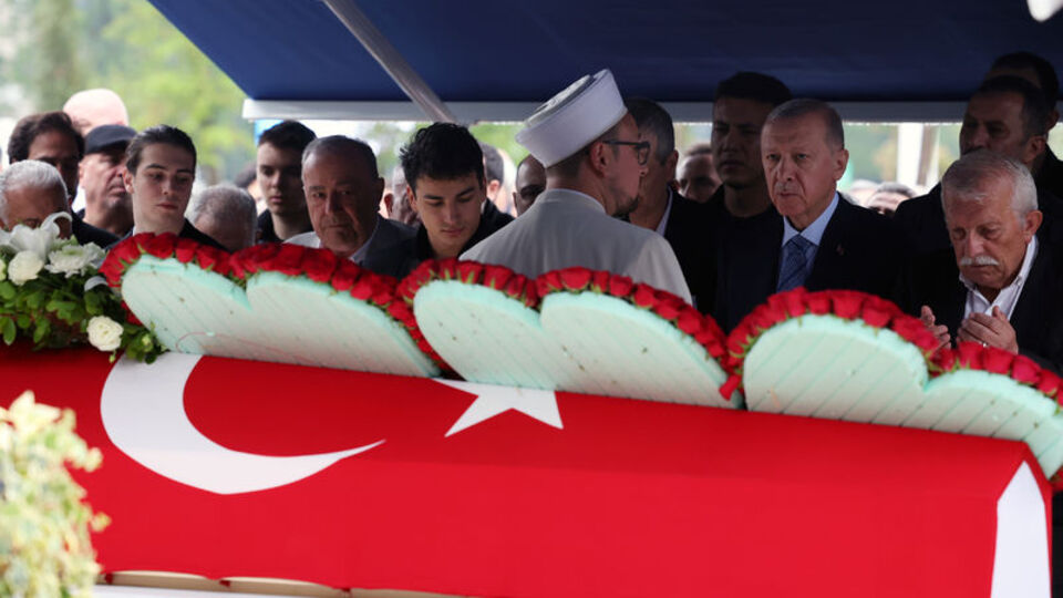 Cumhurbaşkanı Erdoğan, Mehmet Barlas'ın cenaze törenine katıldı