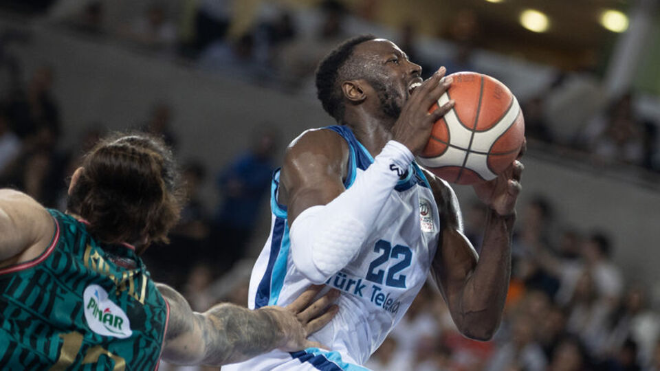 Türk Telekom, seride 1-0 önde