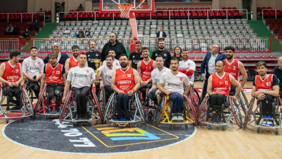 Kıtalararası Kupası'nda şampiyon Türkiye!