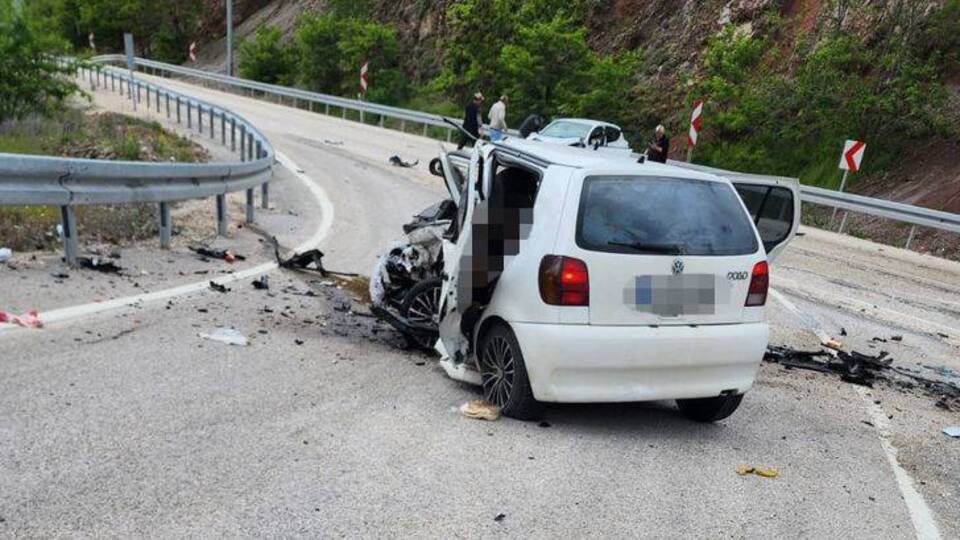 Kafa kafaya facia: 3 ölü, 4 yaralı