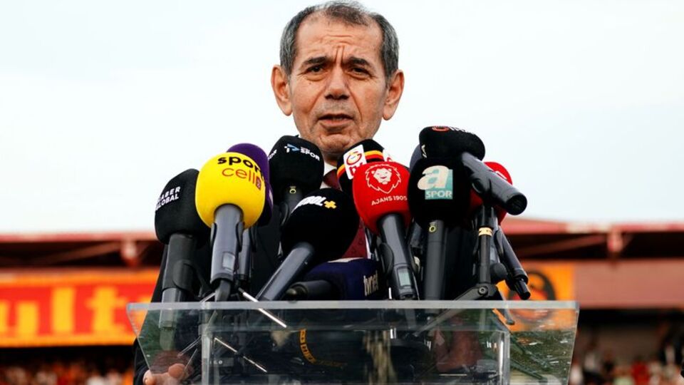 Dursun Özbek'ten rakiplere gönderme!