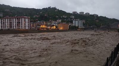 2 can kaybı, 1 kayıp var! Kastamonu için taşkın alarmı! Birçok kenti sel vurdu!