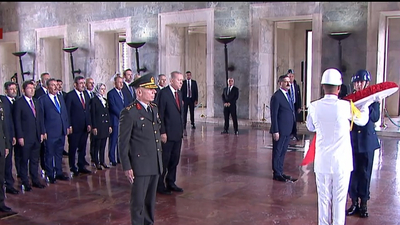 Cumhurbaşkanı Erdoğan ve yeni Kabine Anıtkabir'de