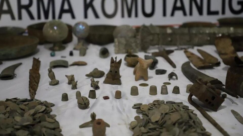 Mardin'de bir evde 22 bin tarihi eser bulundu