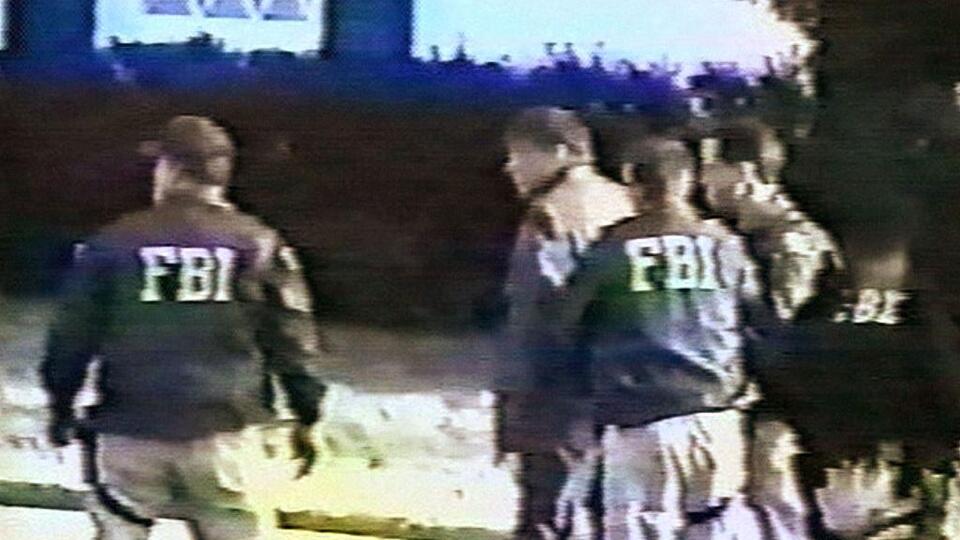 Moskova'ya çalıştığı suçlamasıyla ömür boyu hapis cezası alan eski FBI ajanı Robert Hanssen, cezaevinde ölü bulundu