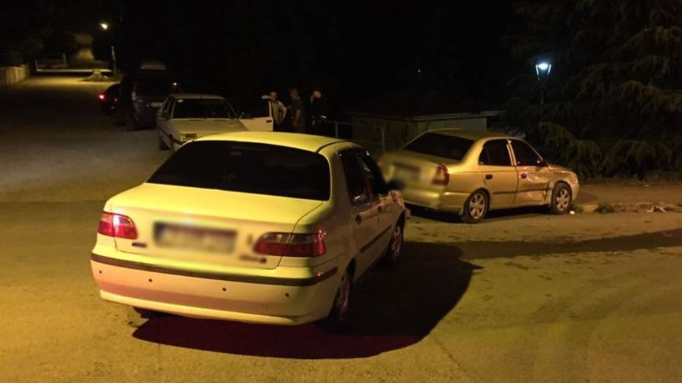 Karabük'te iki otomobil çarpıştı: 2 yaralı