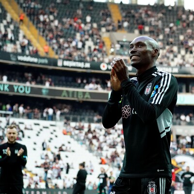 Atiba, Beşiktaş'a veda etti