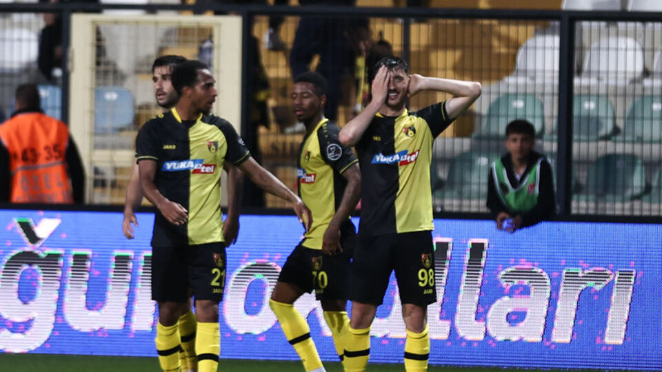 İstanbulspor 4 köşe!