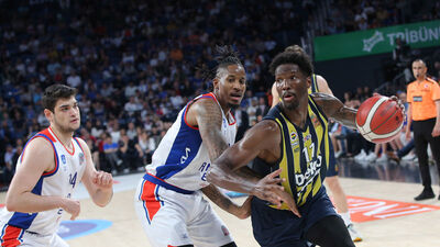 Anadolu Efes seride öne geçti!