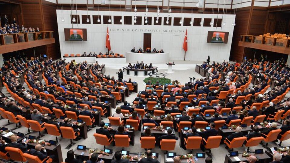 Meclis yeni başkanını seçti